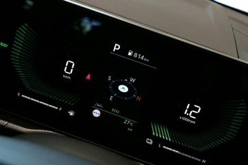 https://vehicle-cdn.autoleague.cloud/1890_31411844_11.jpg