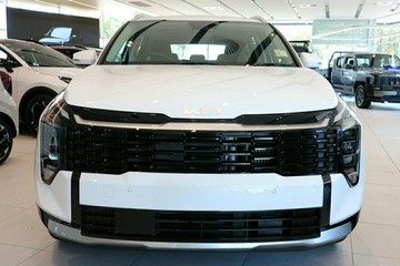 https://vehicle-cdn.autoleague.cloud/1890_31411844_17.jpg