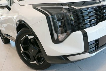 https://vehicle-cdn.autoleague.cloud/1890_31411844_2.jpg