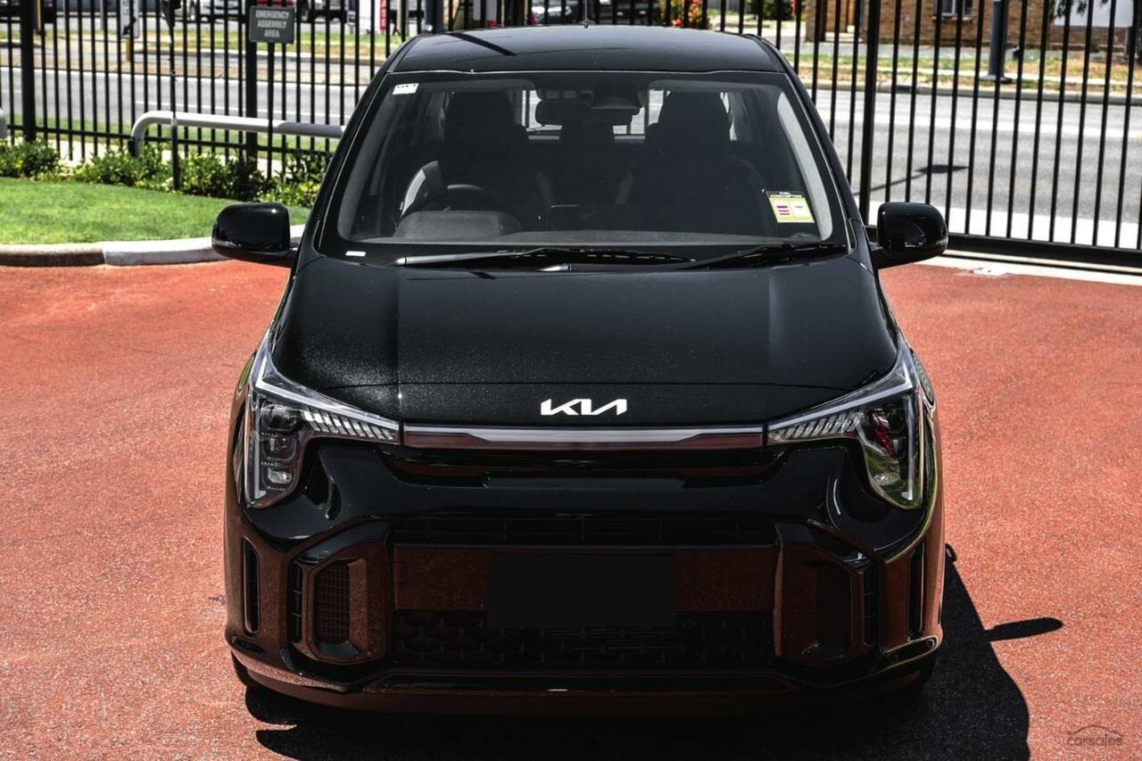 Kia Picanto image 2