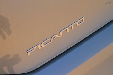 https://vehicle-cdn.autoleague.cloud/1890_31531490_12.jpg
