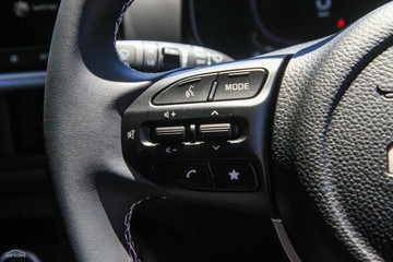 https://vehicle-cdn.autoleague.cloud/1890_31531490_15.jpg