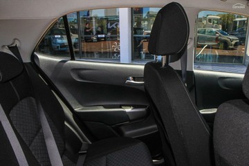 https://vehicle-cdn.autoleague.cloud/1890_31531490_9.jpg