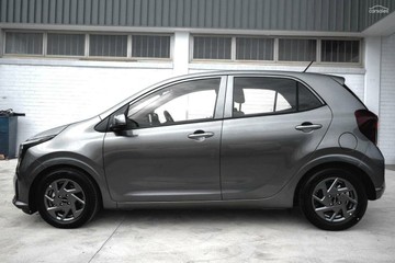 https://vehicle-cdn.autoleague.cloud/1890_31532048_5.jpg