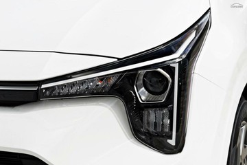 https://vehicle-cdn.autoleague.cloud/1890_31536736_9.jpg