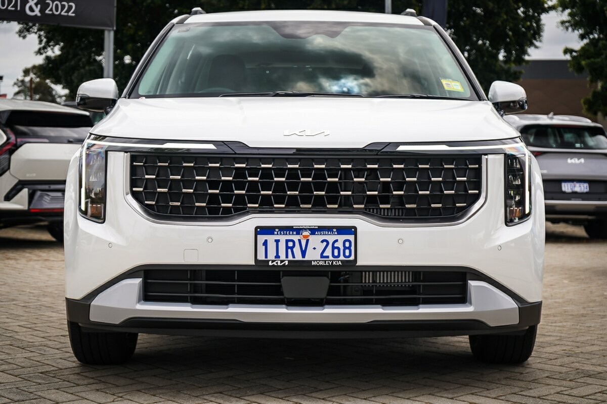 Kia Carnival image 3