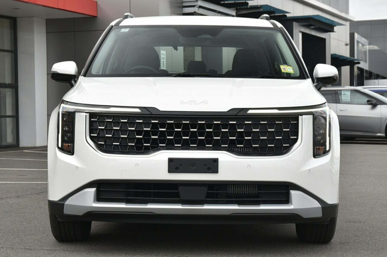 Kia Carnival image 4