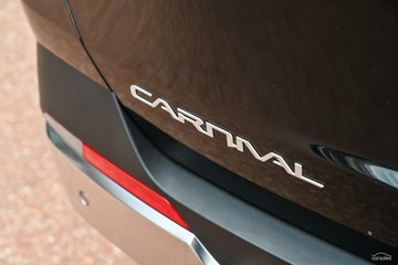 https://vehicle-cdn.autoleague.cloud/1890_31636576_12.jpg