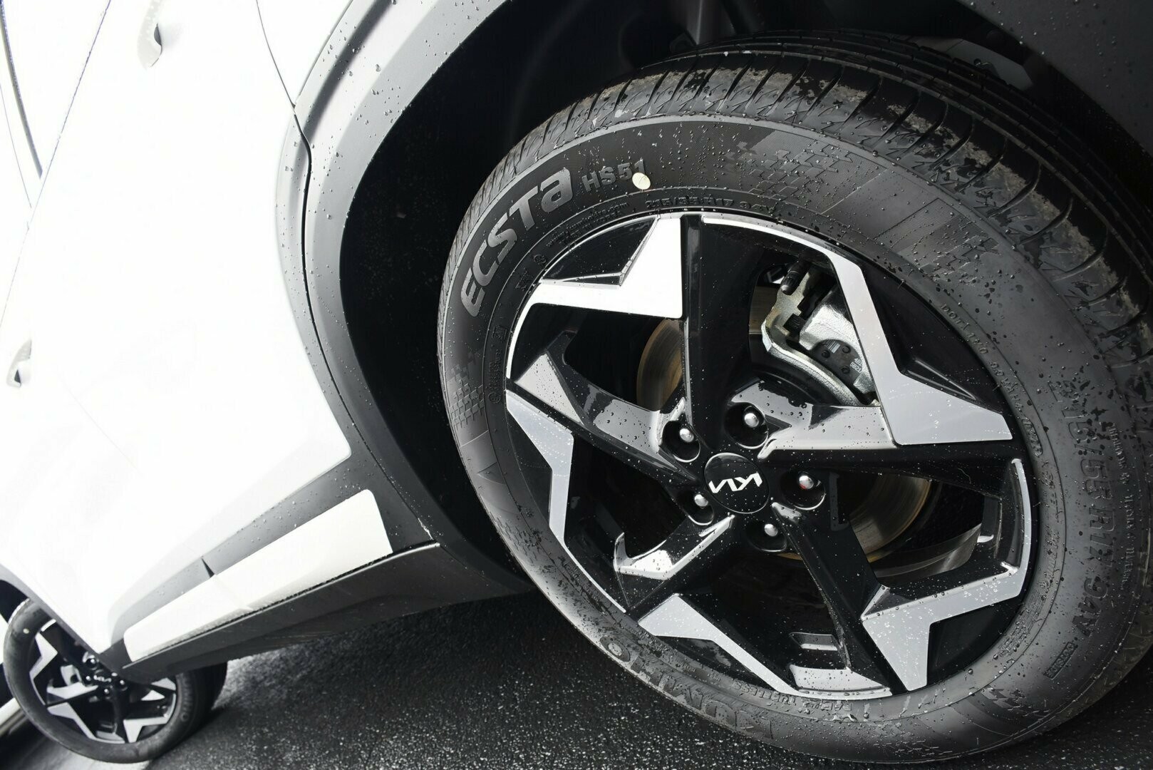 Kia Seltos image 4