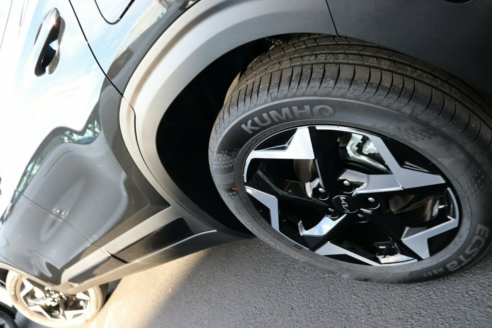 Kia Seltos image 4