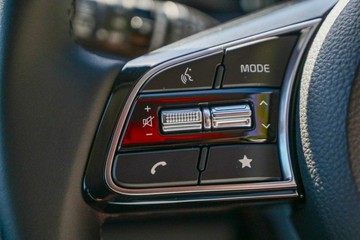 https://vehicle-cdn.autoleague.cloud/1890_31811895_15.jpg