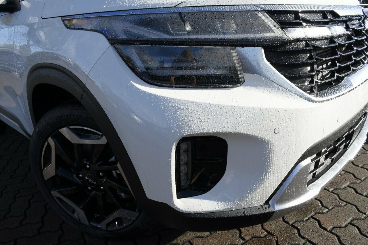 Kia Seltos image 2