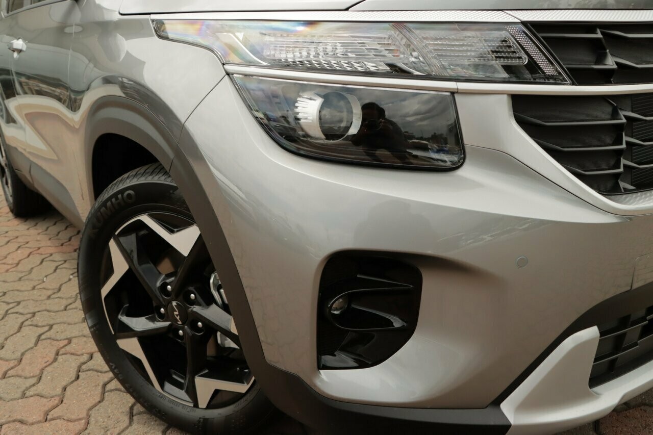 Kia Seltos image 2