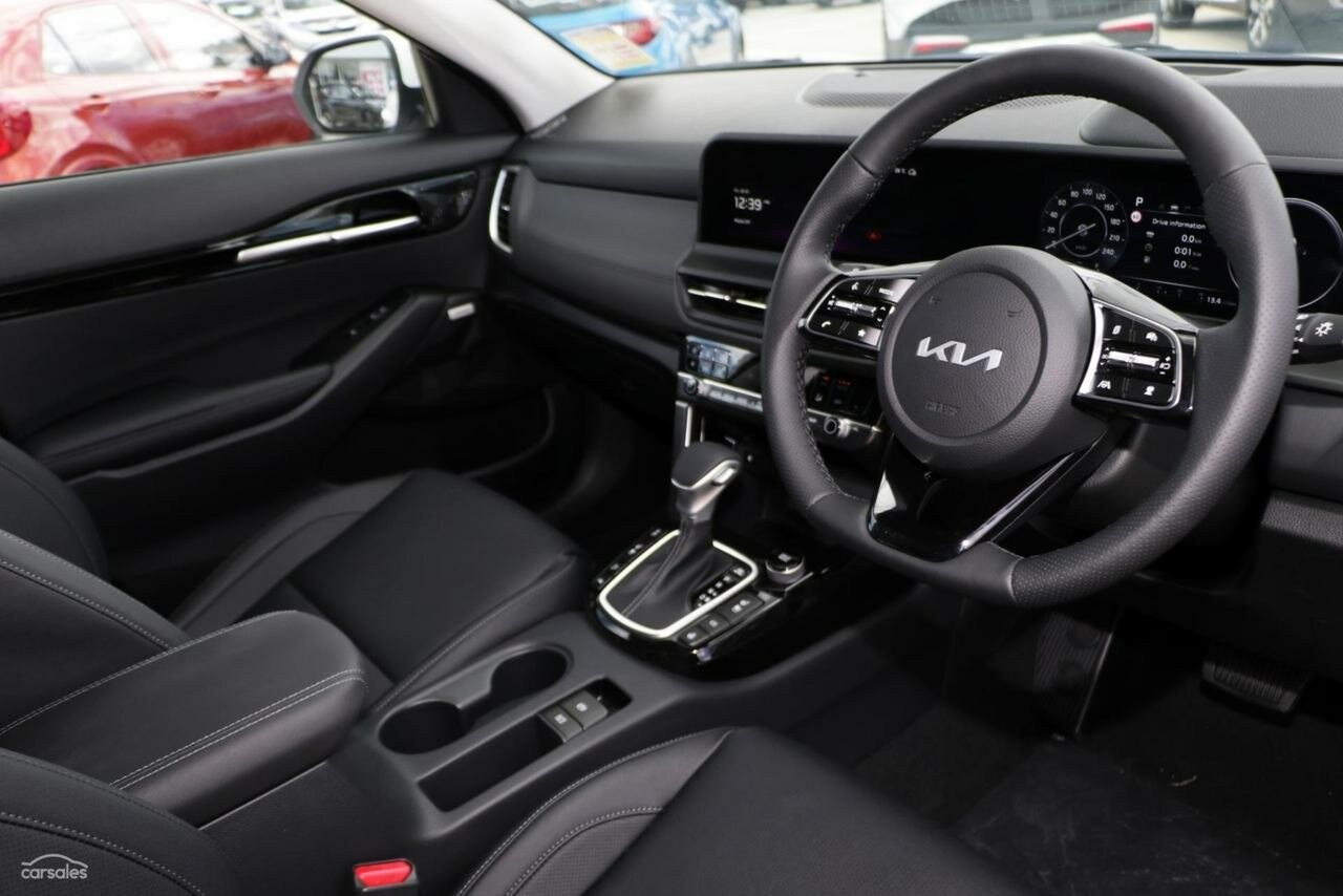Kia Seltos image 3