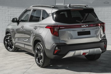 https://vehicle-cdn.autoleague.cloud/1890_31901814_4.jpg