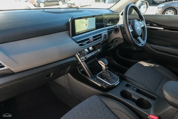https://vehicle-cdn.autoleague.cloud/1890_31901814_7.jpg