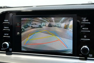 https://vehicle-cdn.autoleague.cloud/1890_31953495_13.jpg