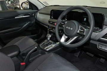 https://vehicle-cdn.autoleague.cloud/1890_31953495_6.jpg