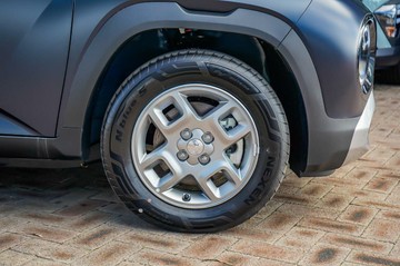 https://vehicle-cdn.autoleague.cloud/23977_220583345_13.jpg