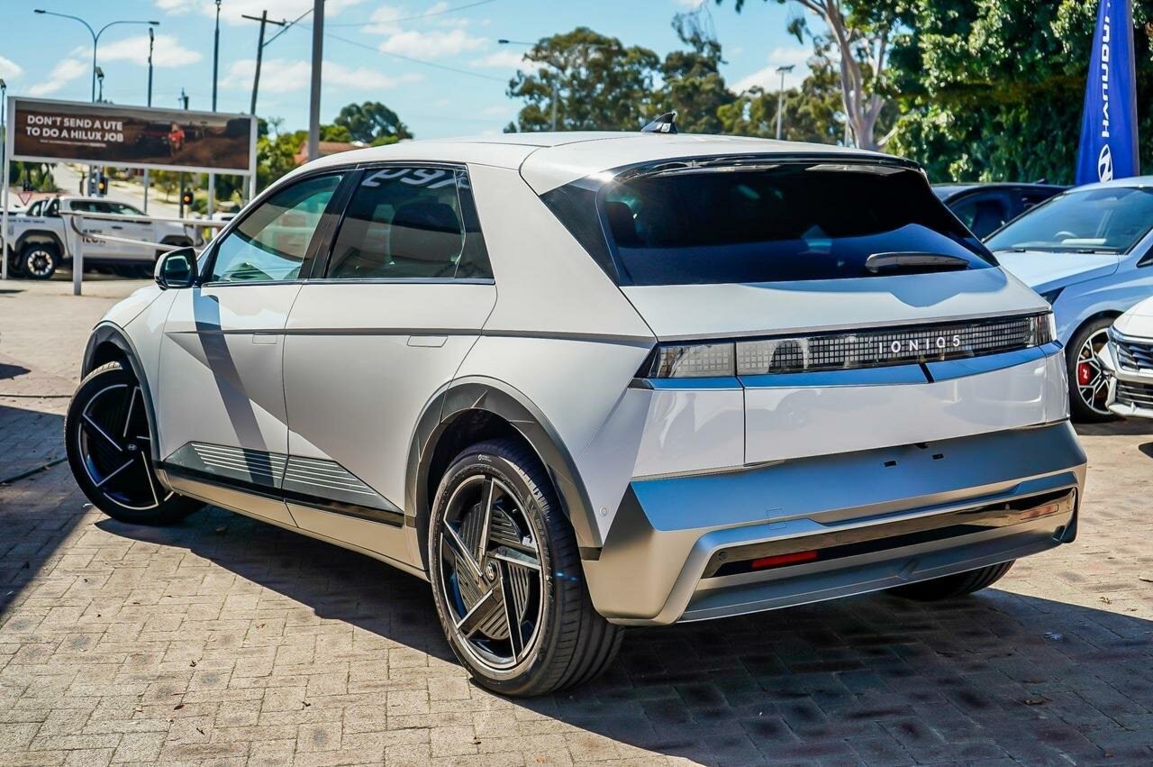 Hyundai Ioniq 5 image 2