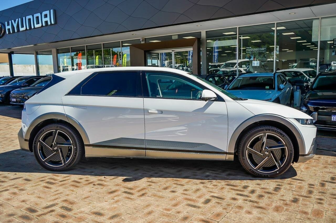 Hyundai Ioniq 5 image 3