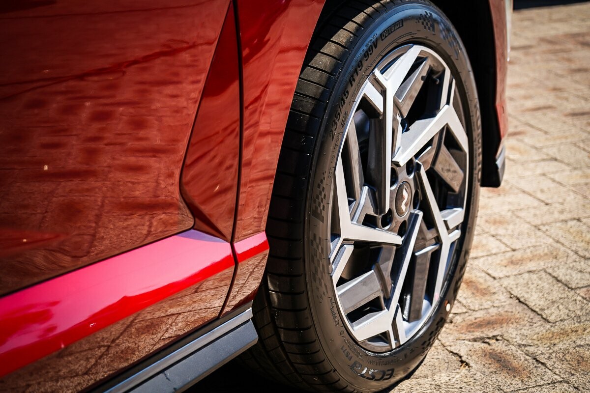 Hyundai Kona image 3