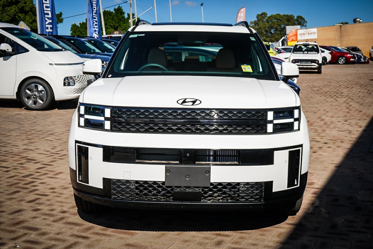 Hyundai Santa Fe image 4