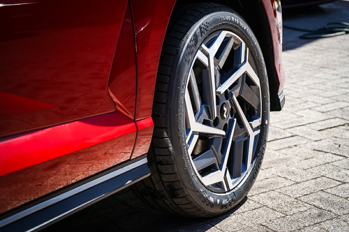 Hyundai Kona image 3