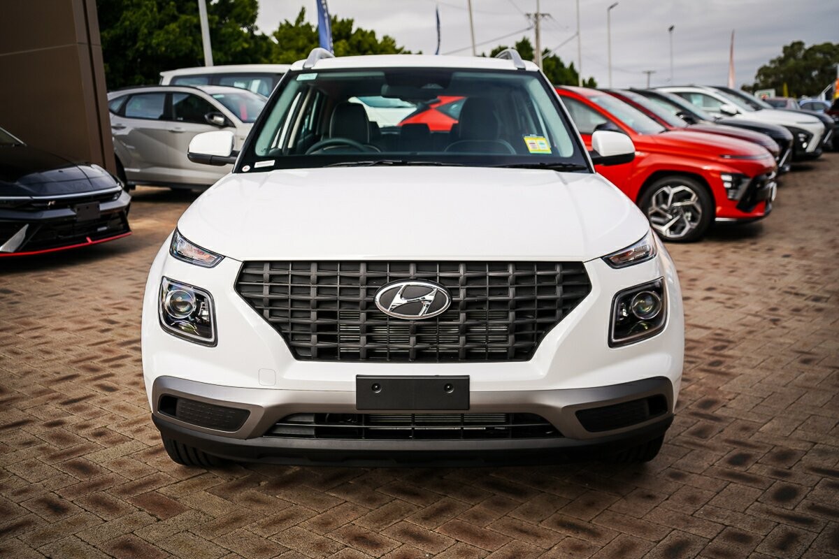 Hyundai Venue image 4