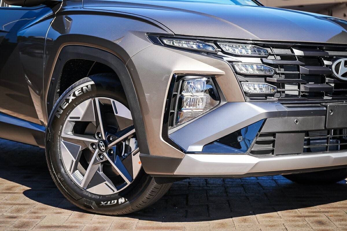 Hyundai Tucson image 2