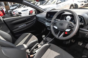 https://vehicle-cdn.autoleague.cloud/23977_620253022_5.jpg