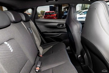 https://vehicle-cdn.autoleague.cloud/23977_620253022_8.jpg