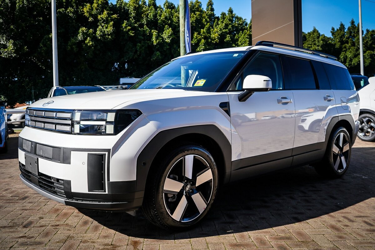 Hyundai Santa Fe image 4