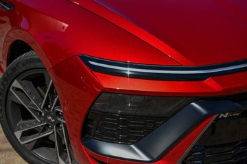 https://vehicle-cdn.autoleague.cloud/23977_620255156_24.jpg