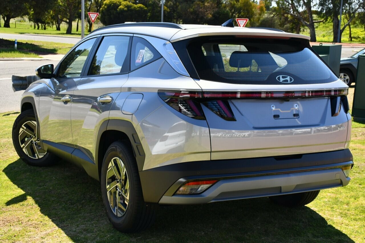 Hyundai Tucson image 3
