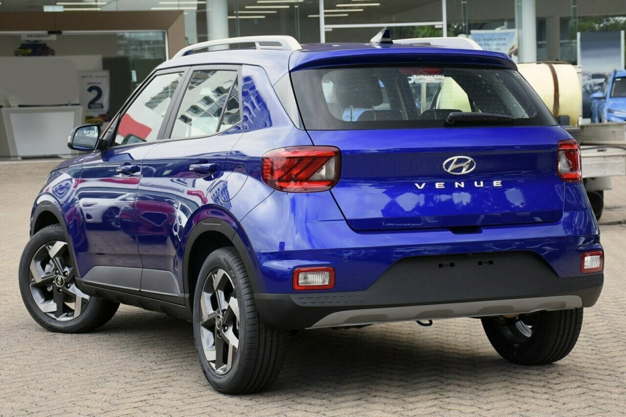 Hyundai Venue image 3