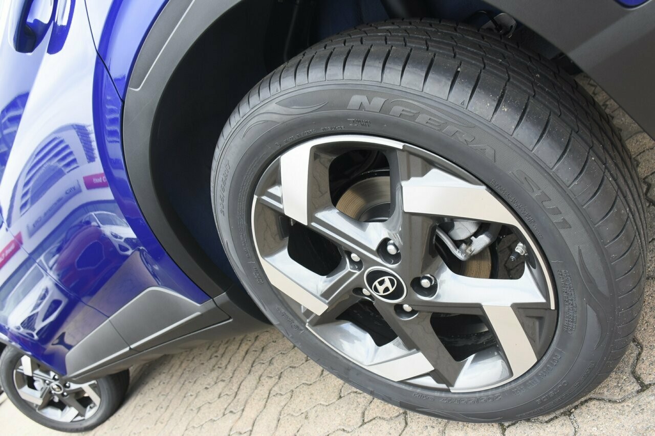 Hyundai Venue image 4