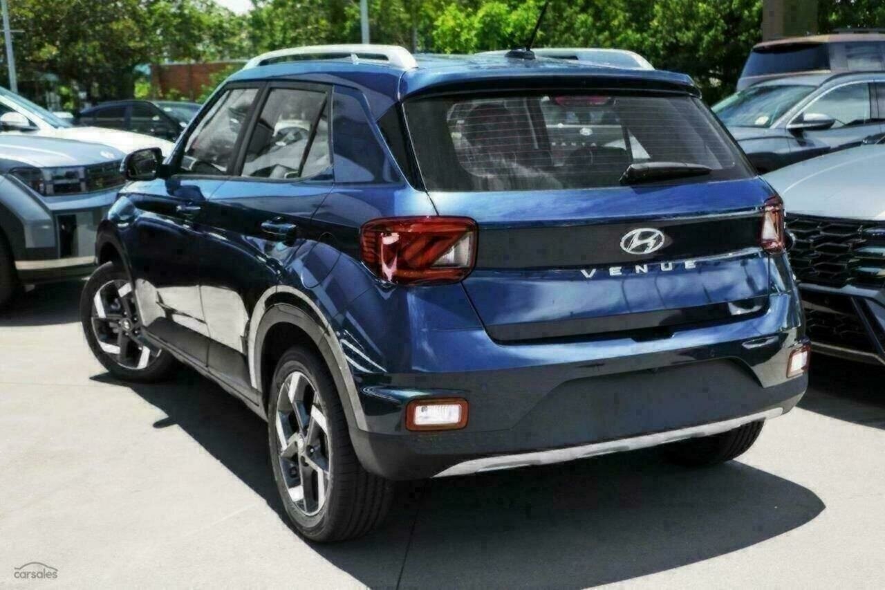 Hyundai Venue image 4