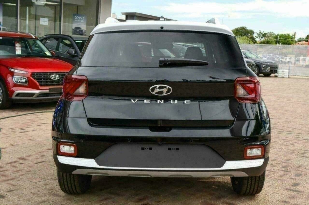 Hyundai Venue image 4