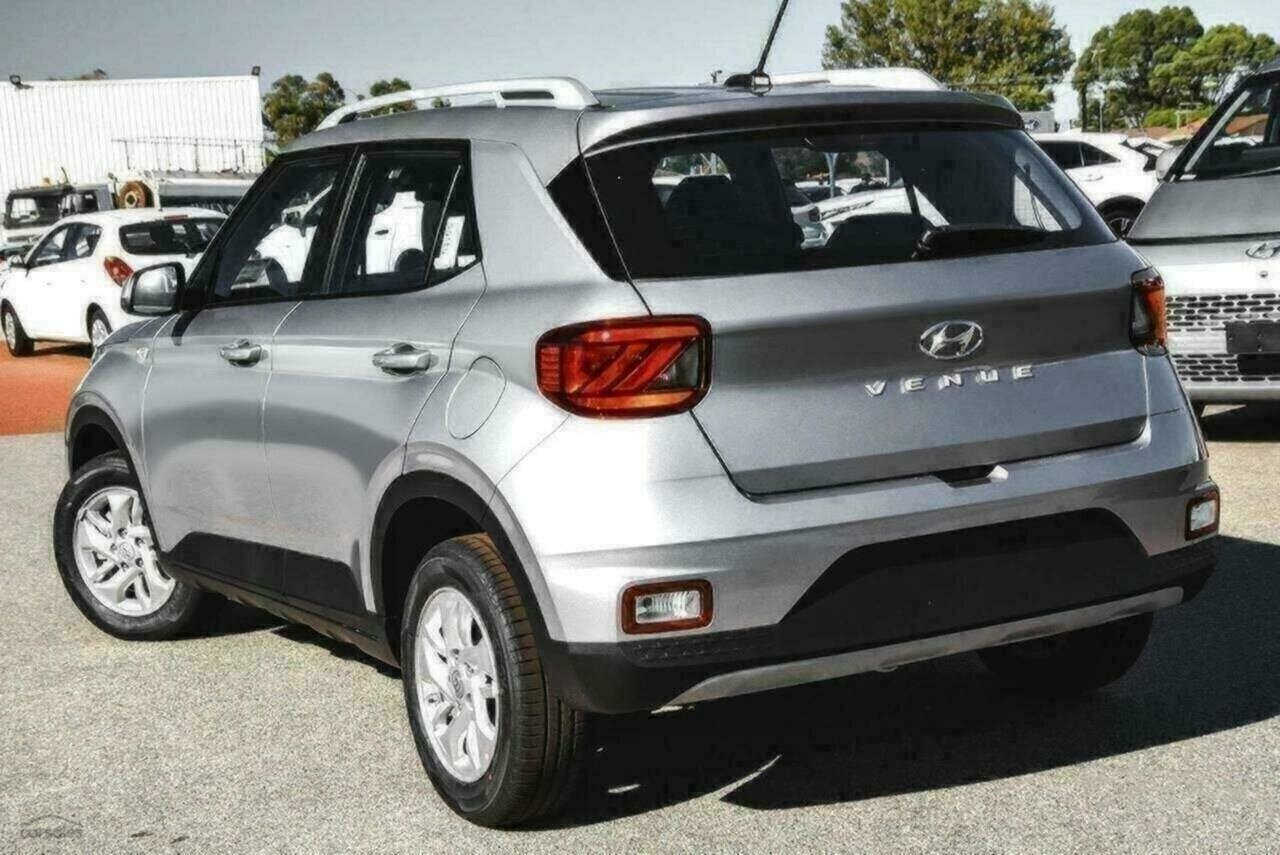 Hyundai Venue image 4