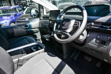 https://vehicle-cdn.autoleague.cloud/23977_620257889_14.jpg