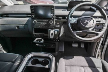 https://vehicle-cdn.autoleague.cloud/23977_620257889_17.jpg