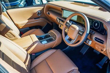 https://vehicle-cdn.autoleague.cloud/23977_620258547_9.jpg