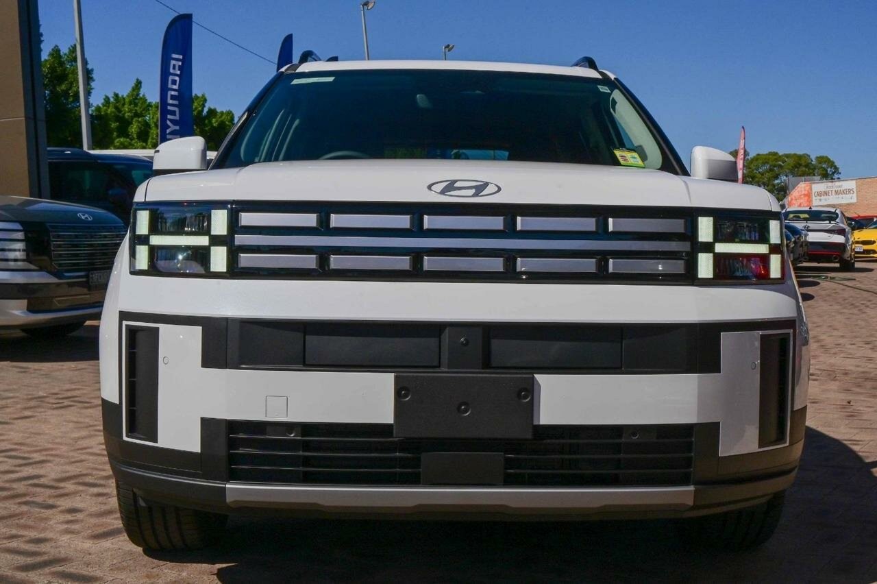 Hyundai Santa Fe image 2