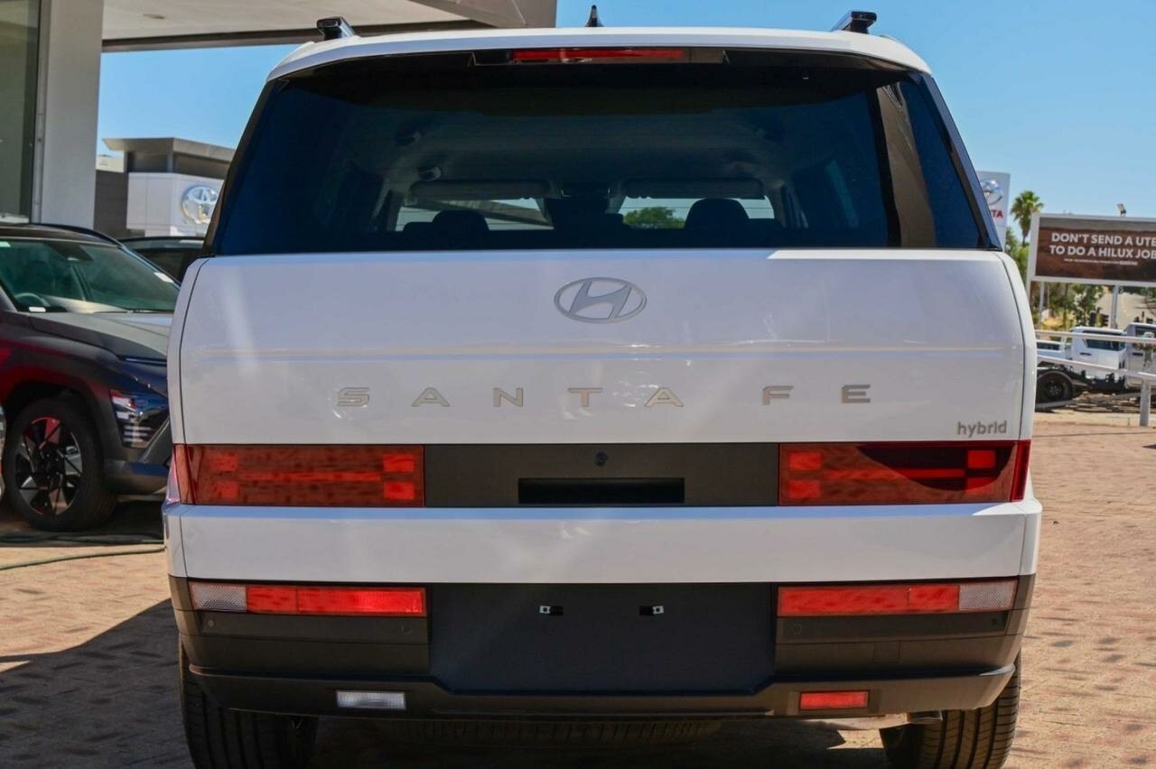 Hyundai Santa Fe image 3