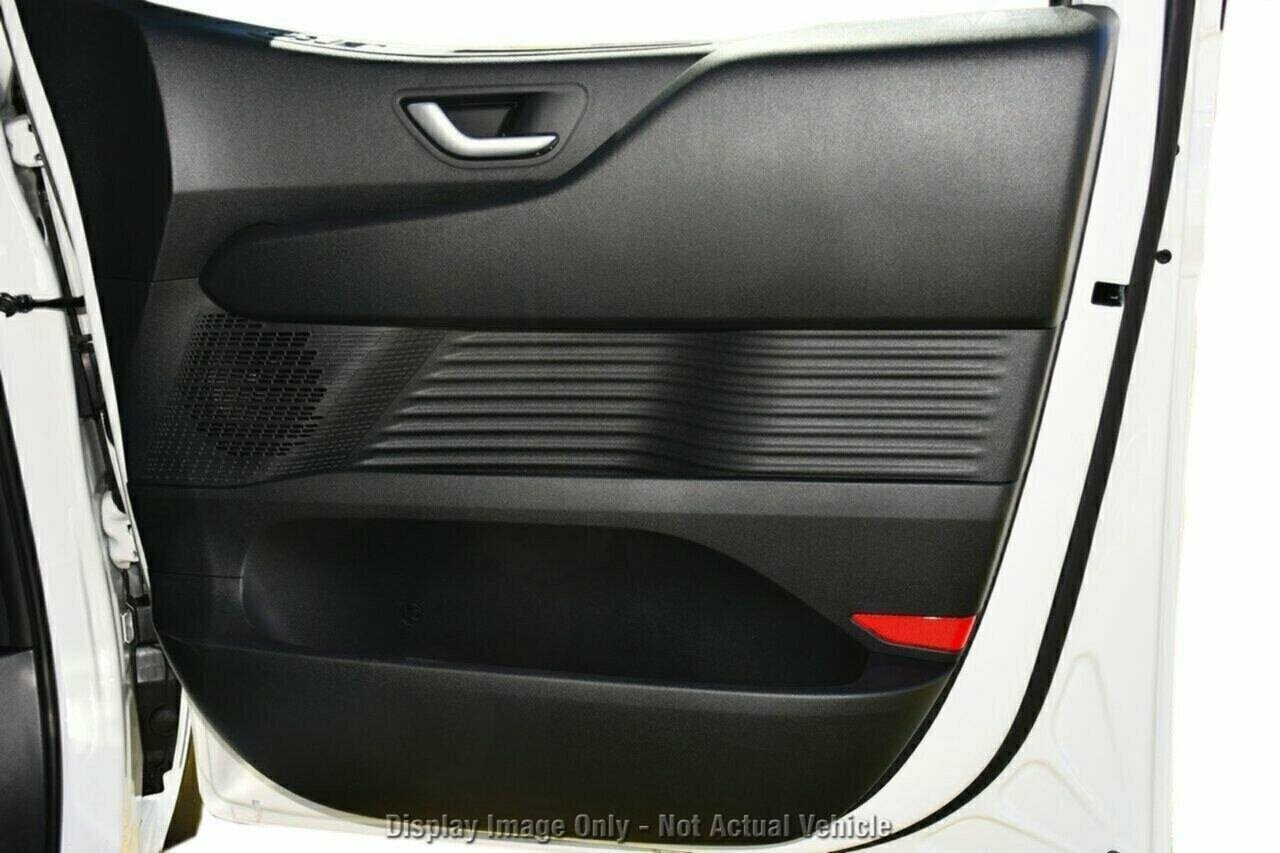 Hyundai Staria Load image 3