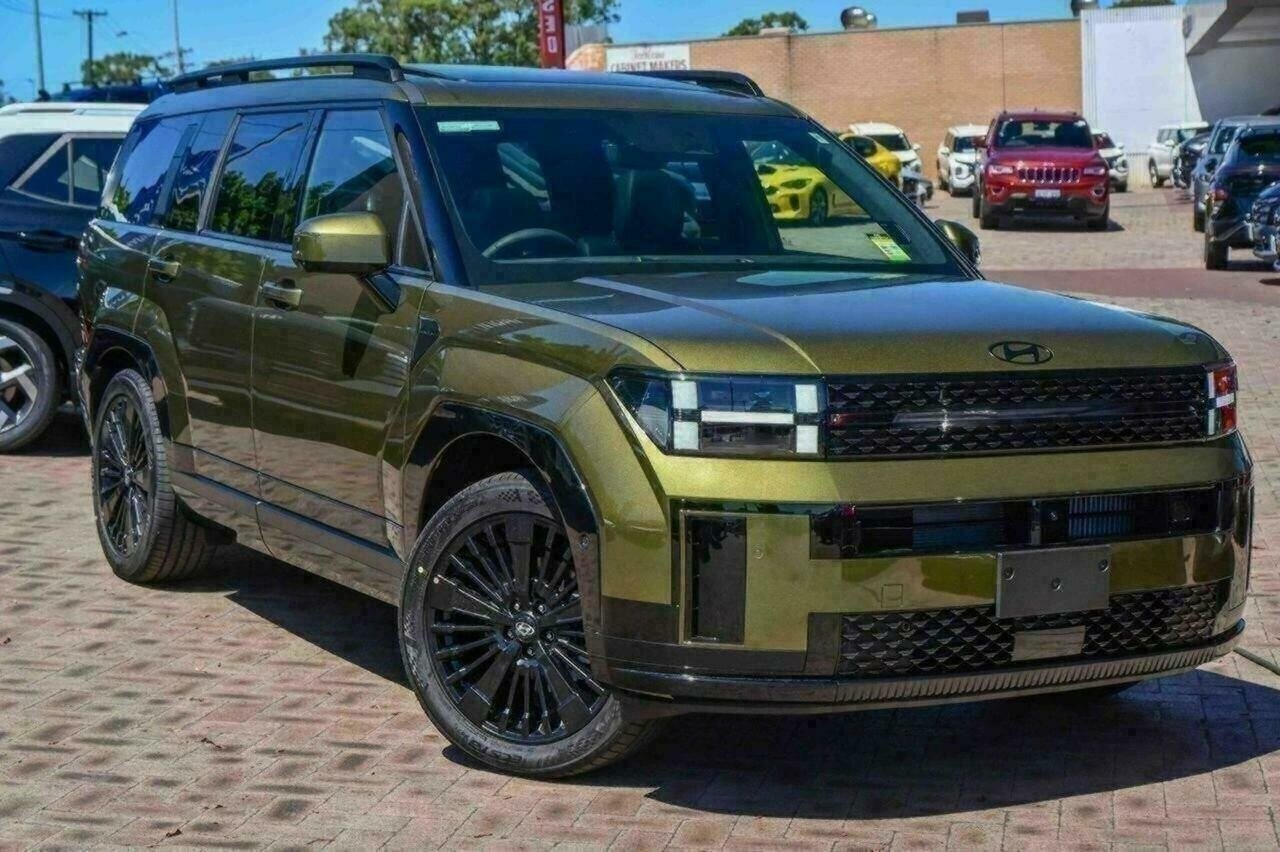 Hyundai Santa Fe image 1