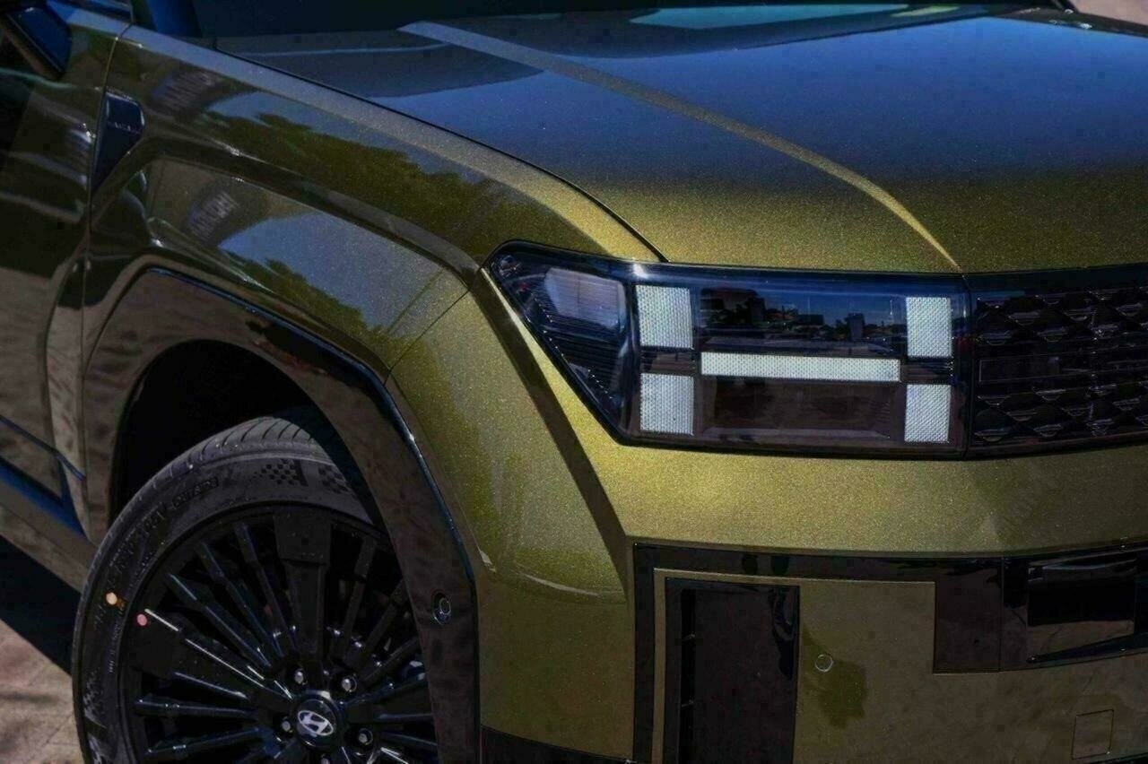 Hyundai Santa Fe image 2