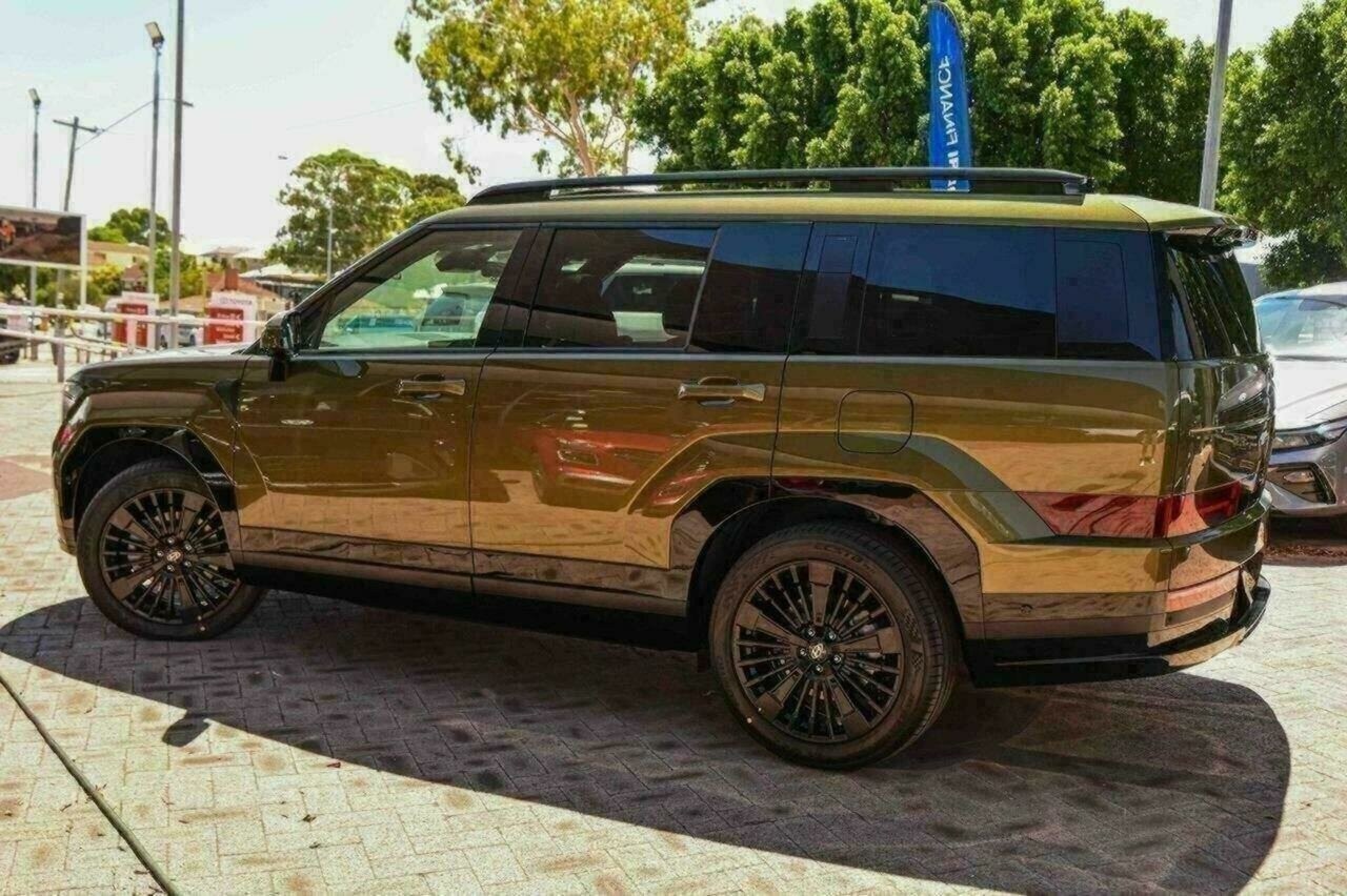 Hyundai Santa Fe image 4