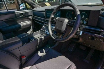 https://vehicle-cdn.autoleague.cloud/23977_620259226_22.jpg